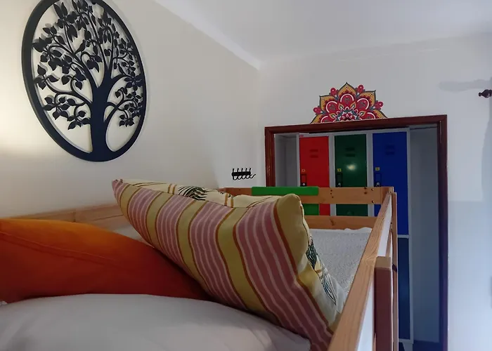 Paz & Amor Guest House - Peace & Love